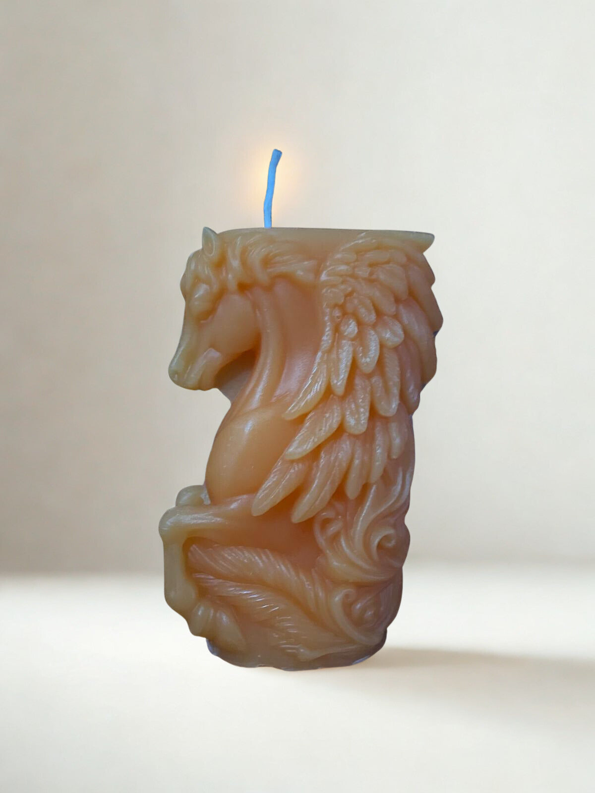 Şık At Figürlü Dekoratif Mum